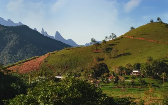 Cidades Pequenas Nas Montanhas no Brasil Que Parecem Cenário de Filme
